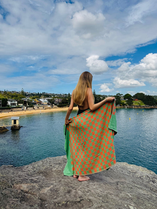 Poolside - Aloe Spritz Beach Towel